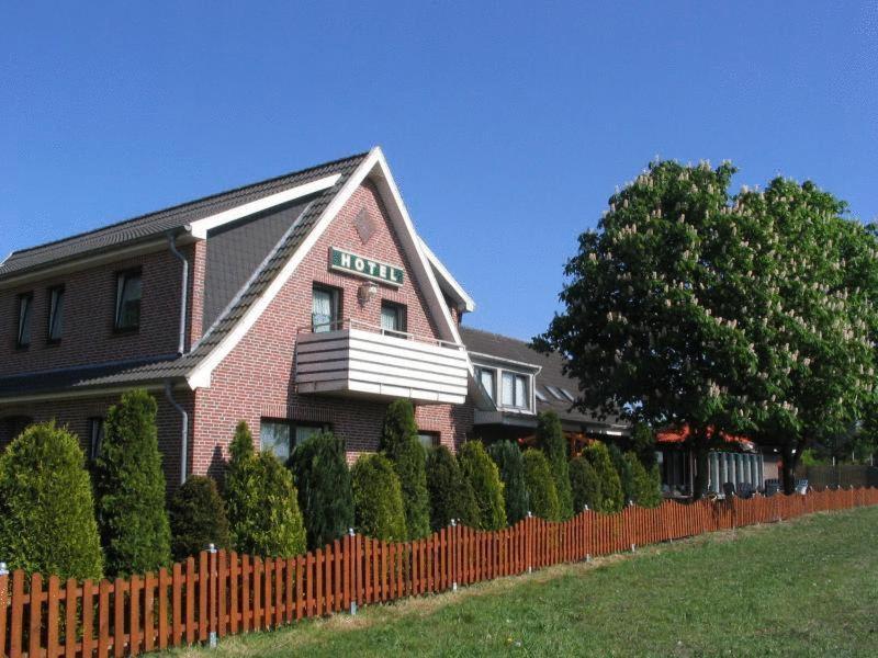Landgasthaus Fecht Aurich Extérieur photo